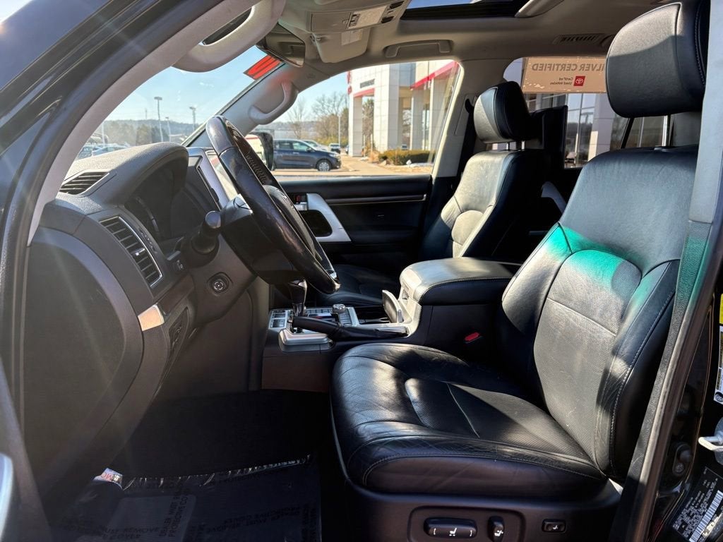 2016 Toyota Land Cruiser Base