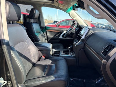 2016 Toyota Land Cruiser Base