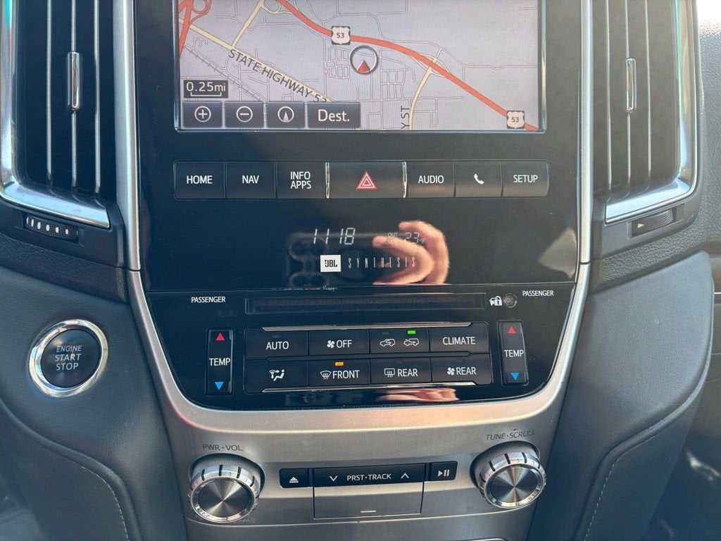 2016 Toyota Land Cruiser Base