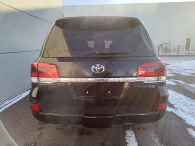 2016 Toyota Land Cruiser Base