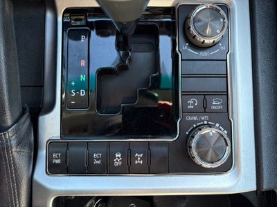 2016 Toyota Land Cruiser Base