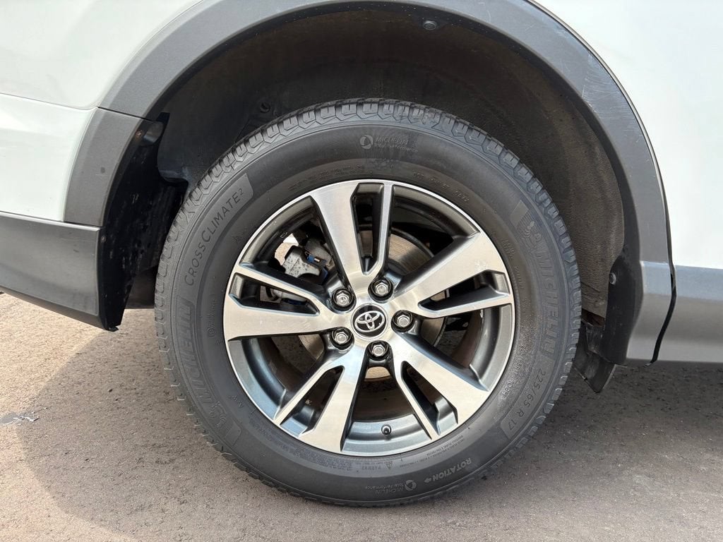 2018 Toyota RAV4 XLE