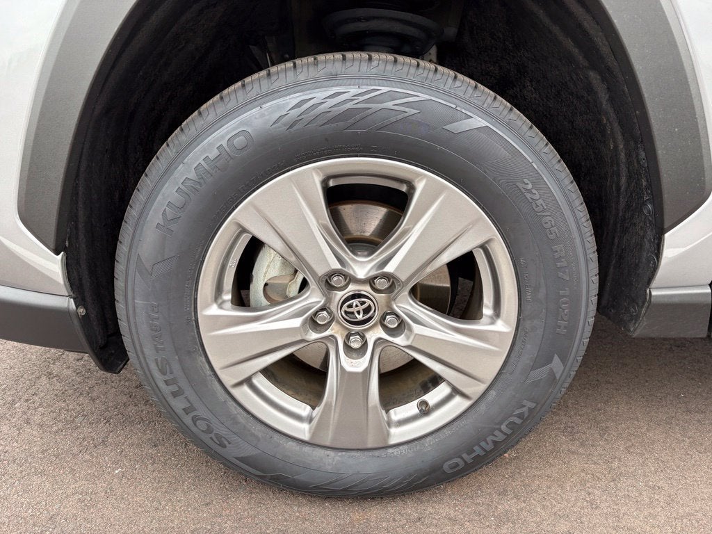 2023 Toyota RAV4 Hybrid XLE