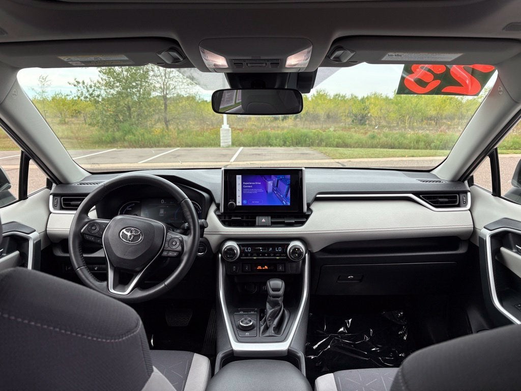 2023 Toyota RAV4 Hybrid XLE