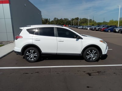 2016 Toyota RAV4 LE