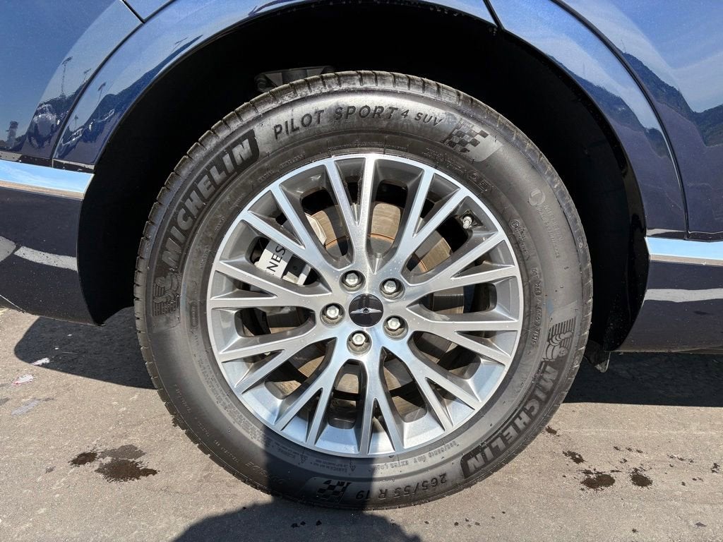 2025 Genesis GV80 2.5T