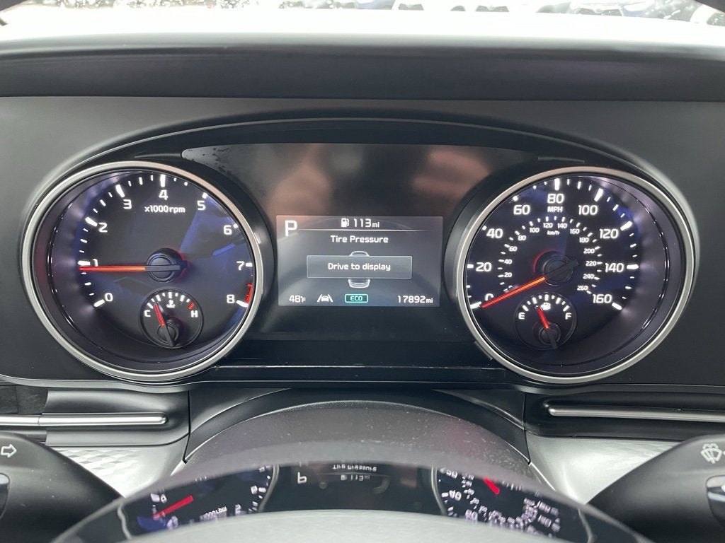 2024 Kia Carnival LX