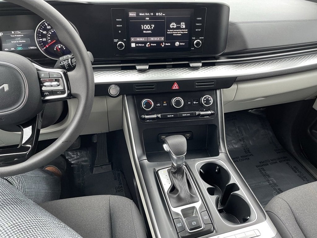 2024 Kia Carnival LX