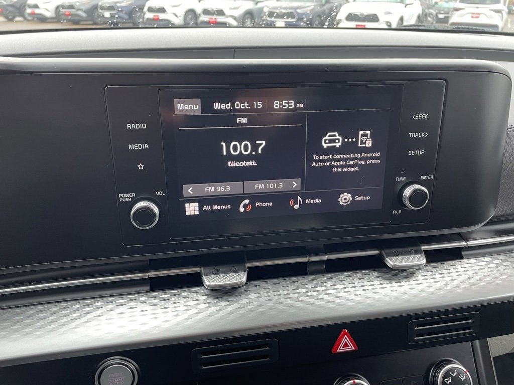 2024 Kia Carnival LX