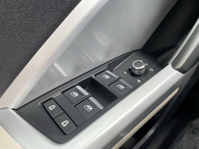 2024 Audi Q3 Premium