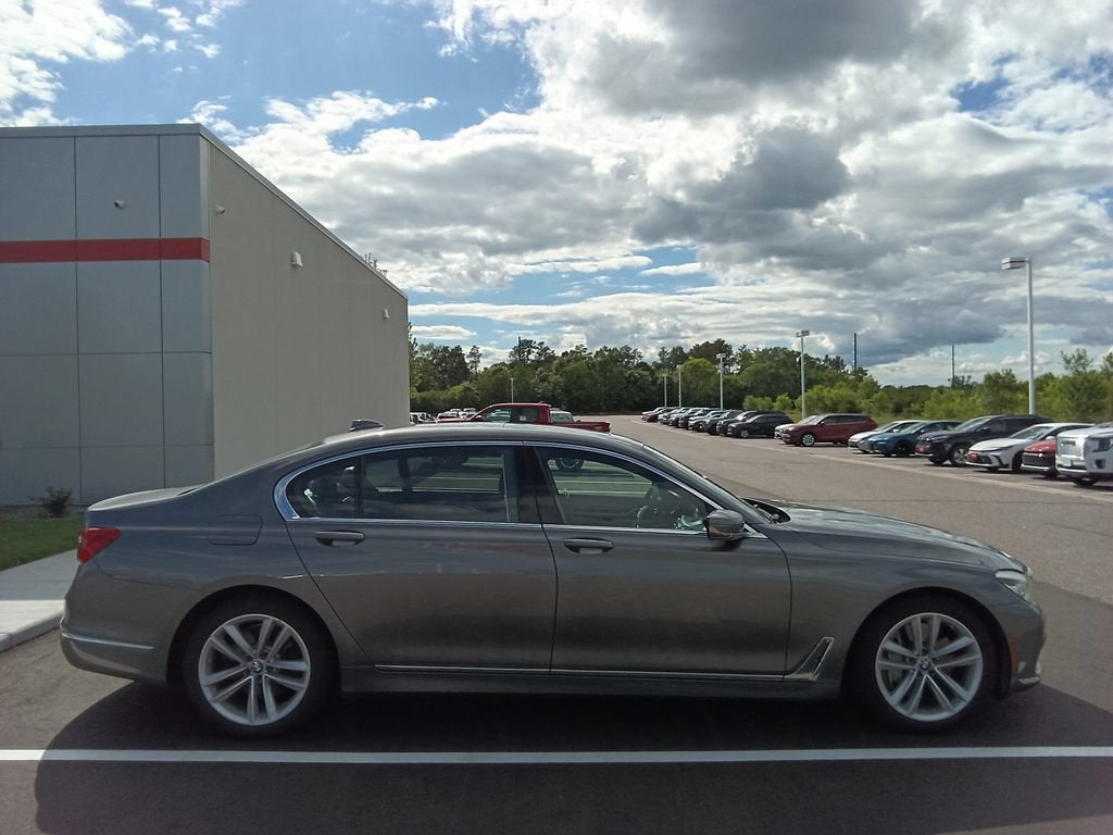 2016 BMW 7 Series 750i xDrive