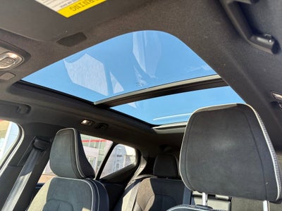 2021 Volvo XC40 R-Design