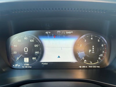 2021 Volvo XC40 R-Design