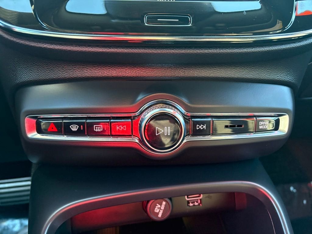 2021 Volvo XC40 R-Design