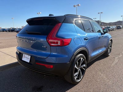 2021 Volvo XC40 R-Design