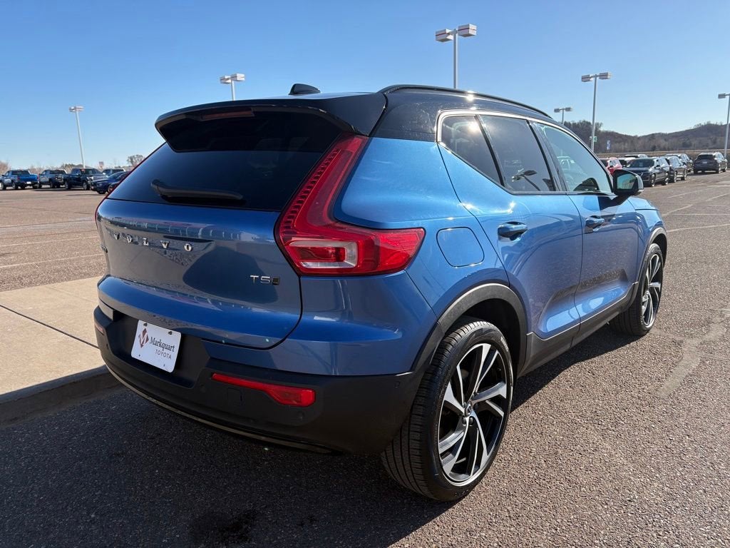 2021 Volvo XC40 R-Design