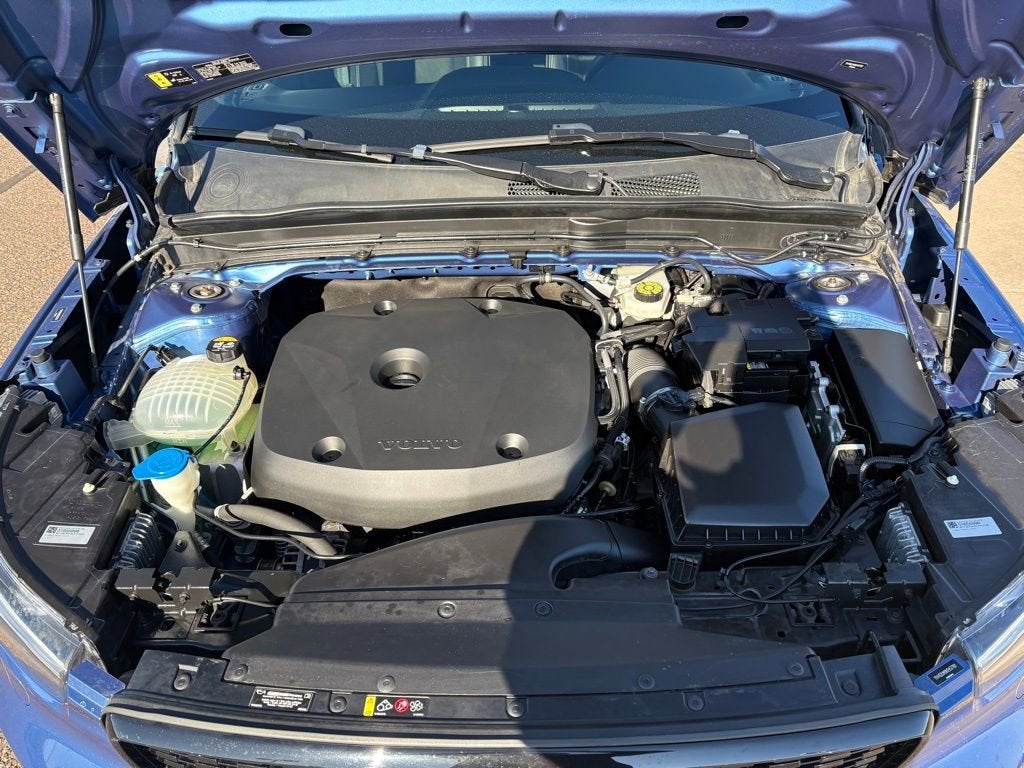 2021 Volvo XC40 R-Design