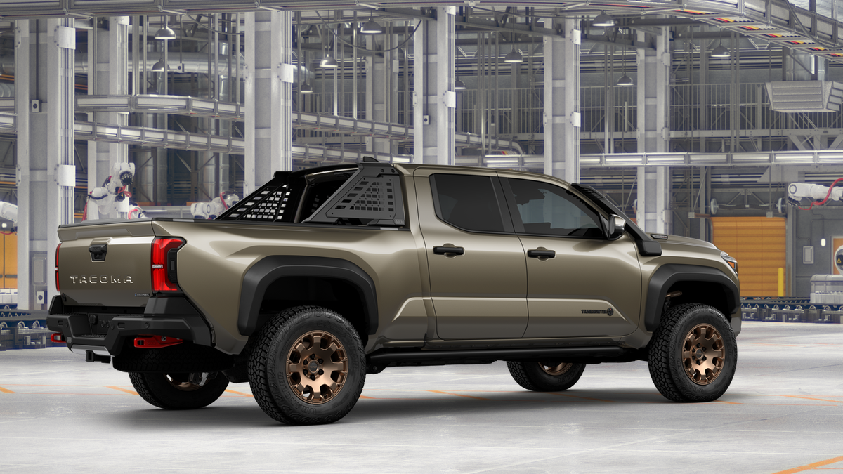 2026 Toyota Tacoma i-FORCE MAX Trailhunter