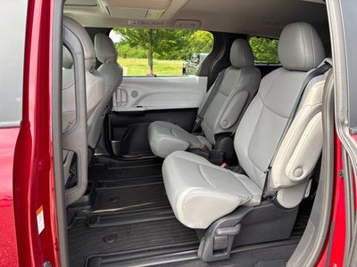 2026 Toyota Sienna XLE 7 Passenger