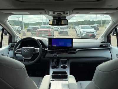 2026 Toyota Sienna XLE 7 Passenger