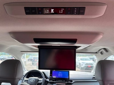 2026 Toyota Sienna XLE 7 Passenger