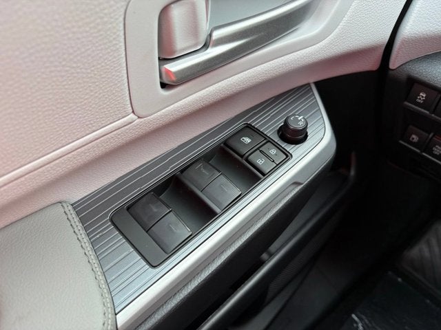 2026 Toyota Sienna XLE 7 Passenger