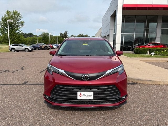 2026 Toyota Sienna XLE 7 Passenger