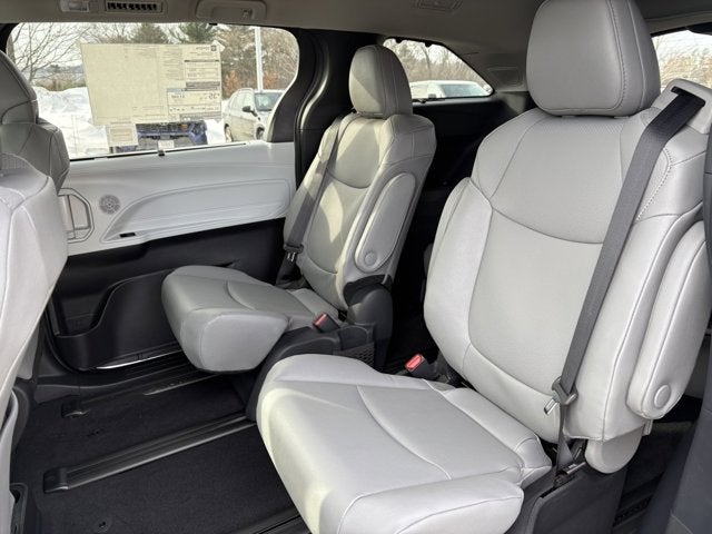2026 Toyota Sienna XLE 7 Passenger