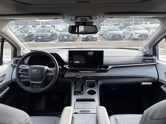 2026 Toyota Sienna XLE 7 Passenger