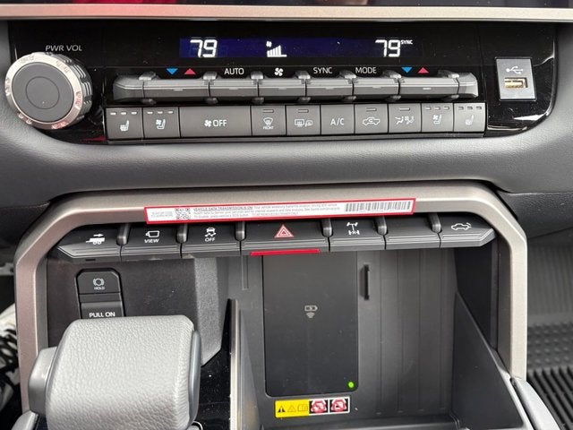 2026 Toyota Tundra i-FORCE MAX Platinum i-FORCE MAX