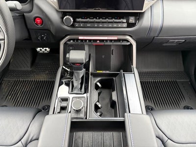 2026 Toyota Tundra i-FORCE MAX Platinum i-FORCE MAX