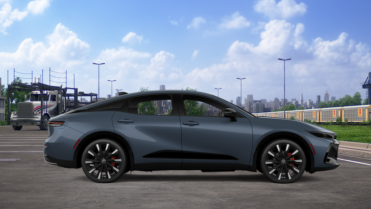 2027 Toyota Toyota Crown Platinum