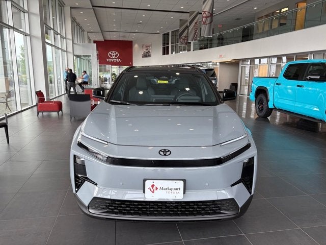 2026 Toyota C-HR XSE