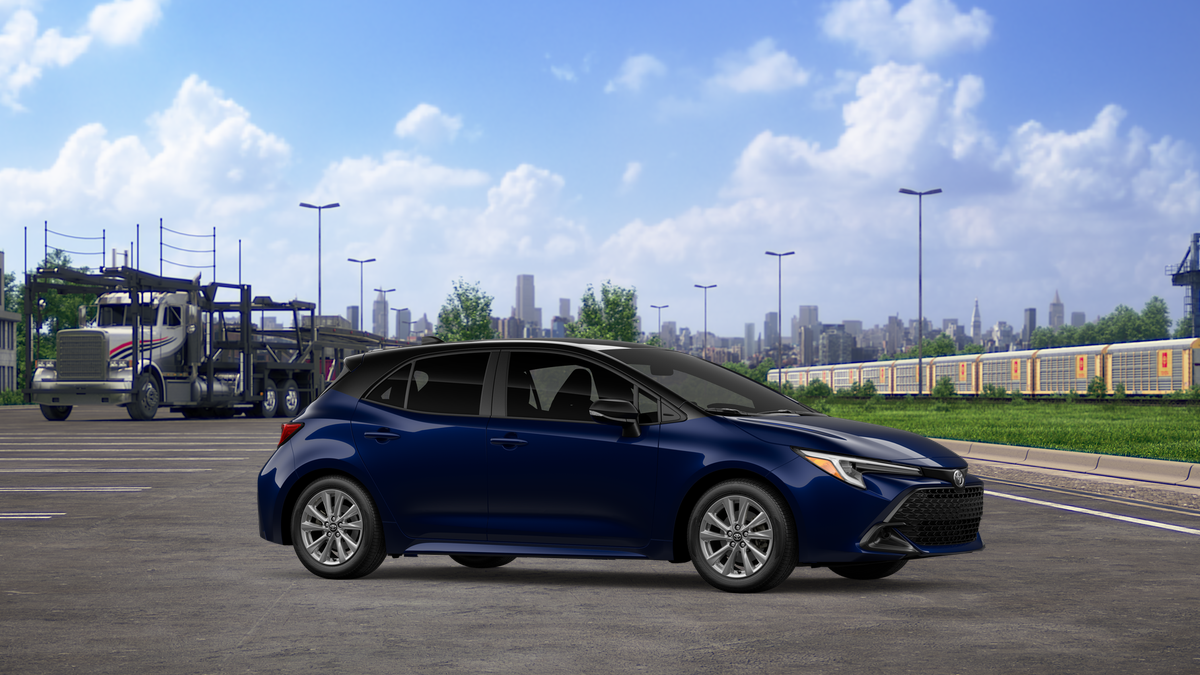 2027 Toyota Corolla Hatchback SE