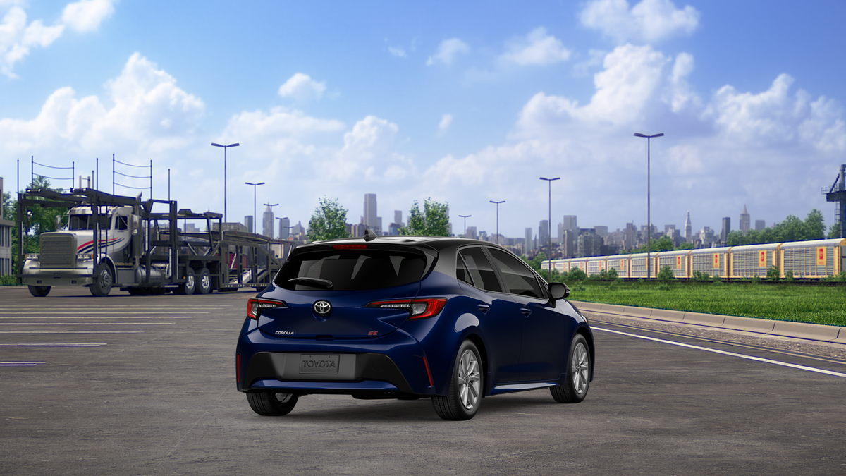 2027 Toyota Corolla Hatchback SE